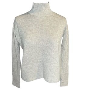Everlane light gray  100% cashmere Ribbed Knit Sweater mock turtle neck women’s